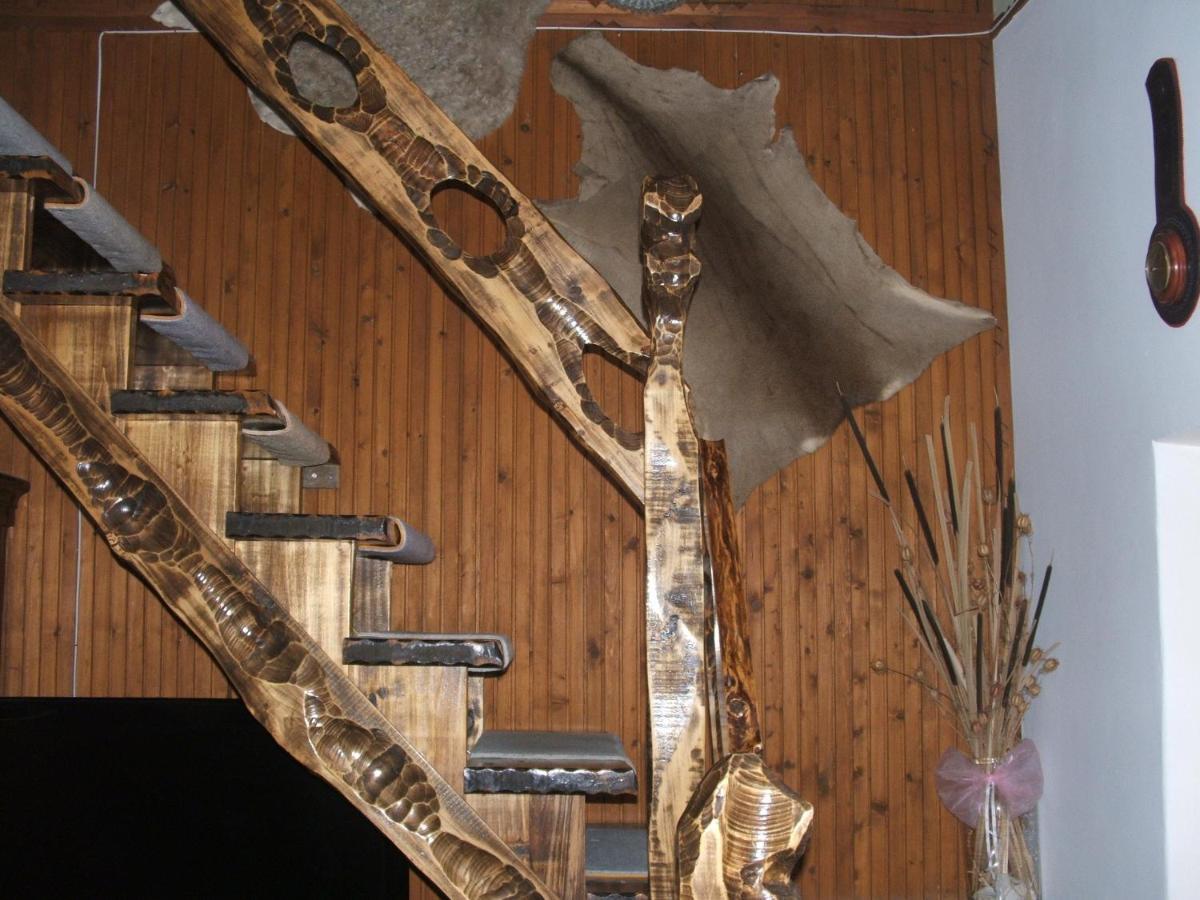 Agancs Vendeghaz Hotel Balatonszárszó Buitenkant foto